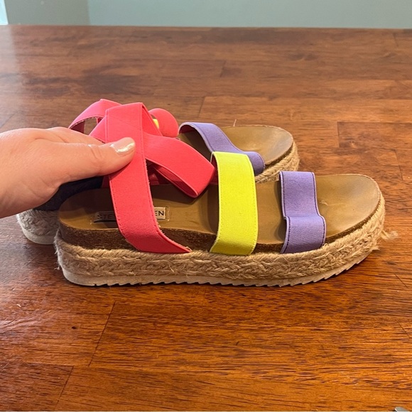 Steve Madden wedge elastic multicolor strap sandals size 2 - Picture 7 of 10